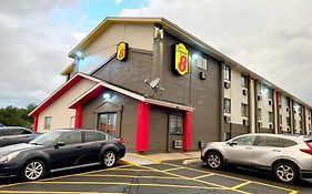 Super 8 By Wyndham Cedar Rapids